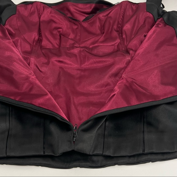 White House Black Market Bustier Corset Blouse Black Satin Size 10 - Picture 9 of 11